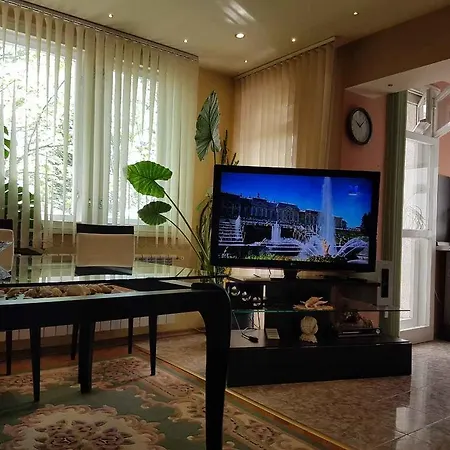 Bratanov Lazur 107 Διαμέρισμα