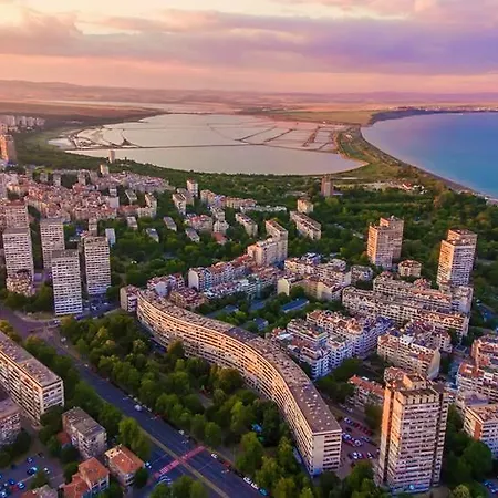 Διαμέρισμα Bratanov Lazur 107